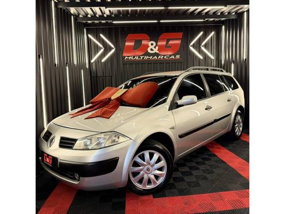 RENAULT MEGANE 1.6 EXPRESSION 16V FLEX 4P MANUAL RENAULT MEGANE 1.6 EXPRESSION 16V FLEX 4P MANUAL